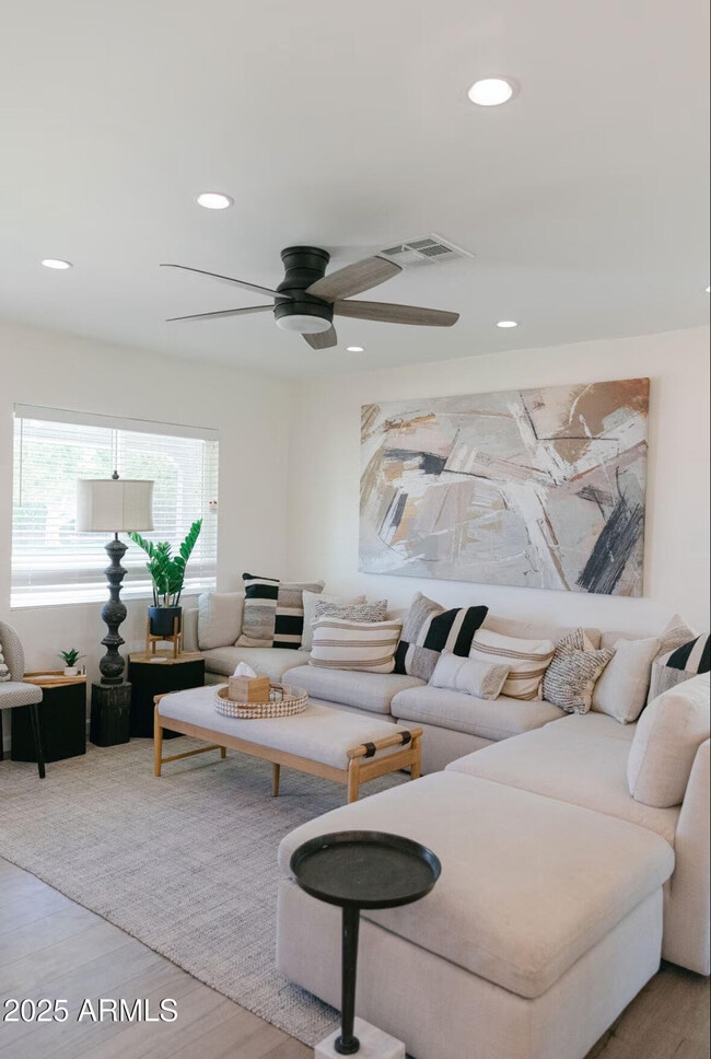 Building Photo - 7715 E Avalon Dr