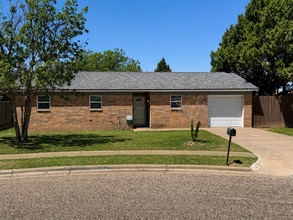 Building Photo - 3402 Justice Ave