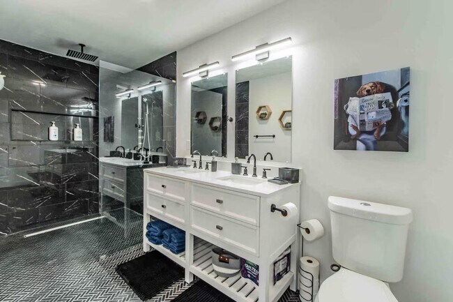 Building Photo - 7500 Rio Pass