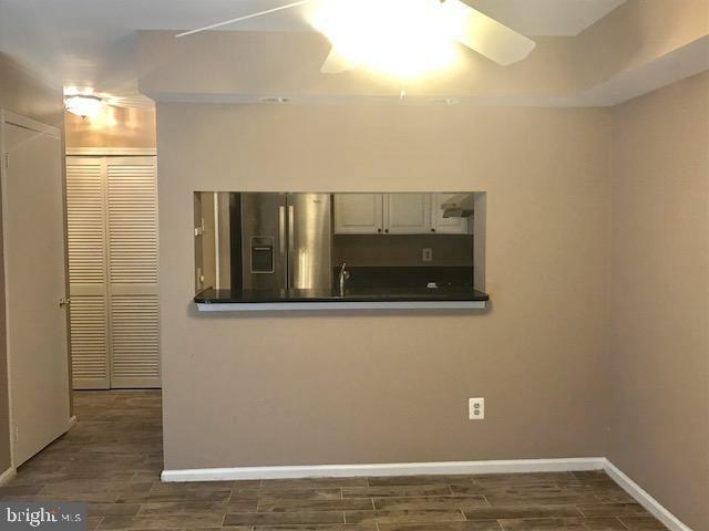 Foto del edificio - 6090 Netherton St