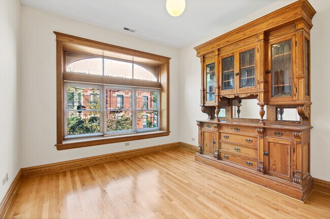 Foto del edificio - 1238 N Noble St