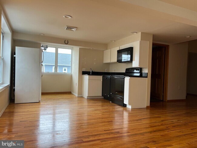 Foto del edificio - 242 Wood St
