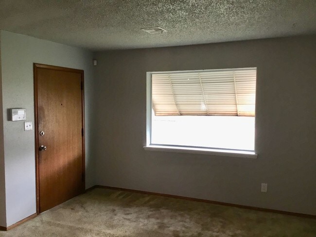 Foto del edificio - 4 br, 1.5 bath House - 2005 Overbrook Dr