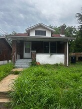 Building Photo - 2519 Crescent Ave