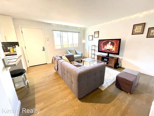 Building Photo - 2 br, 1 bath House - 226 27th Street 3