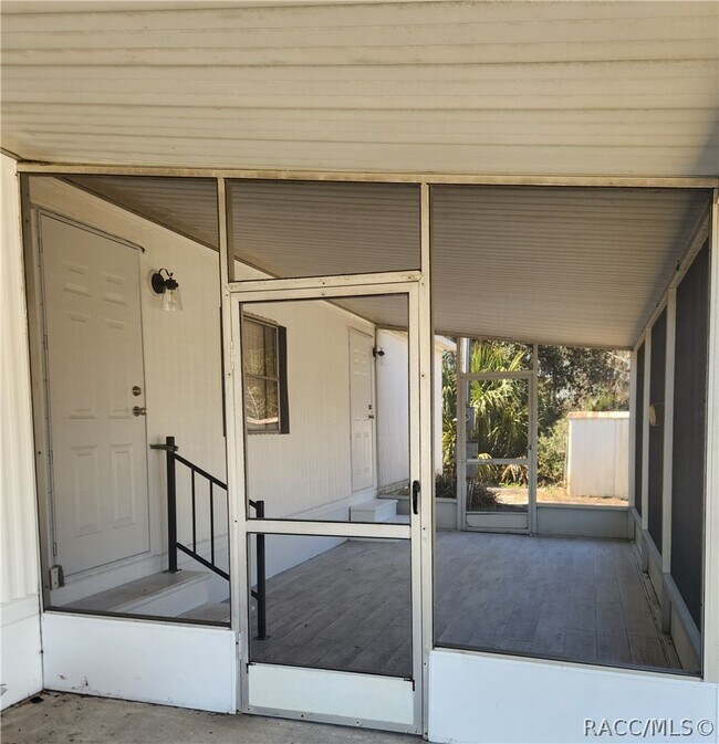 Foto del edificio - 922 S Sunfish Ave