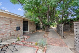 Building Photo - 3426 Willowrun Dr