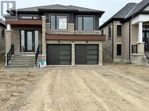 Building Photo - 71 Sun Vly Ave
