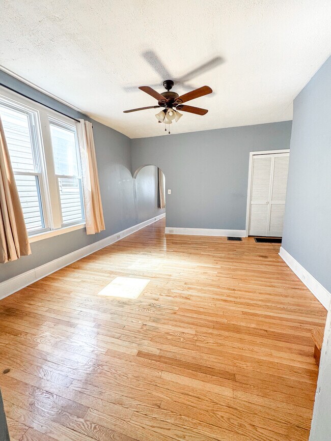 Foto del edificio - 1615 Poplar St