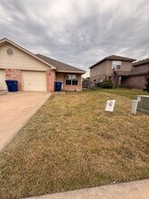 Building Photo - 3107 Yaupon Rd