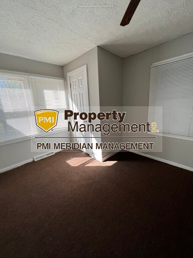 Building Photo - Beautiful Hidden 3 Bed 1.5 Bath