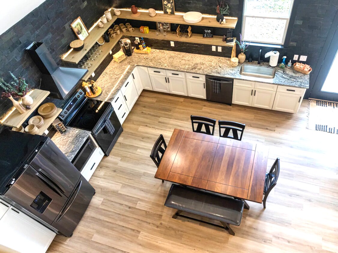 Foto principal - 807 S Lindell Rd