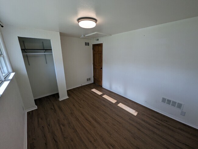 Foto del edificio - Beautiful 2 Bedroom House in Milwaukee