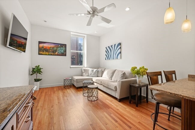 Building Photo - 5 Appleton St