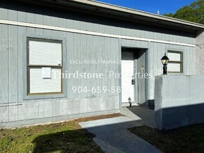 Building Photo - 7611 Indian Lakes Dr