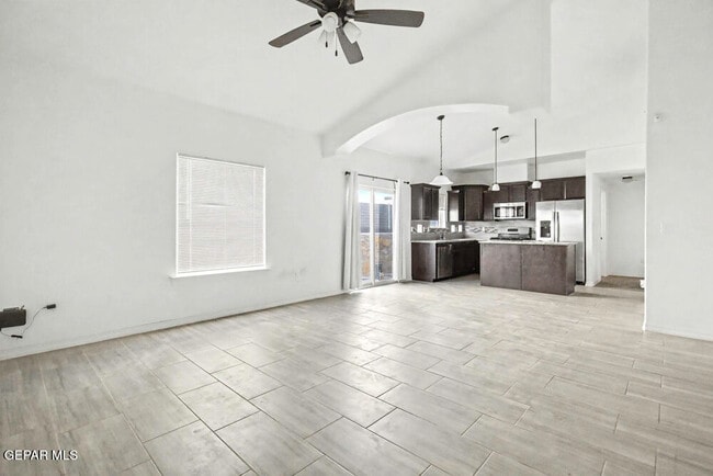 Foto del edificio - 13849 Summer Story Ave