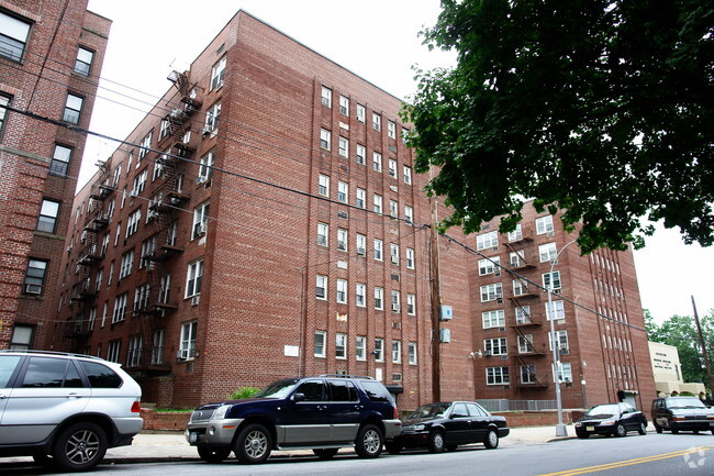 Building Photo - 3314 Parsons Blvd
