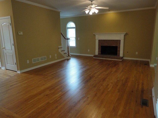 Foto del edificio - 3830 Bridle Ridge Dr