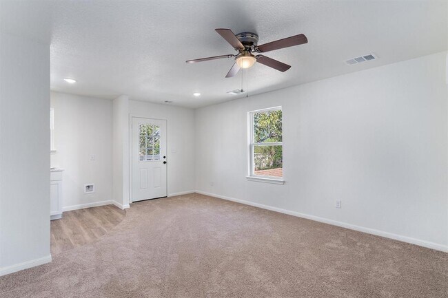 Foto del edificio - 2002 W 2nd St