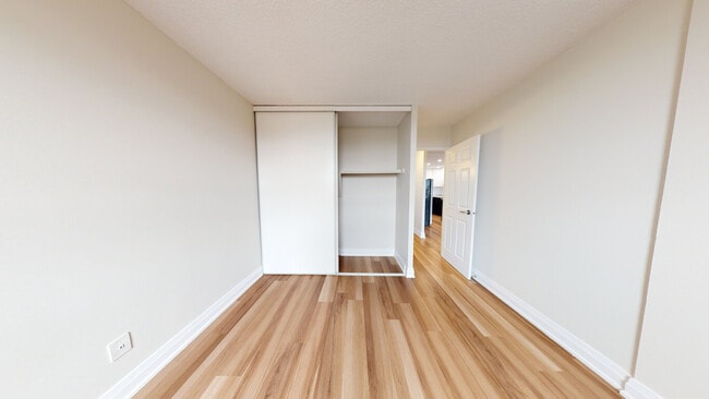 Building Photo - Battleford & Glen Erin