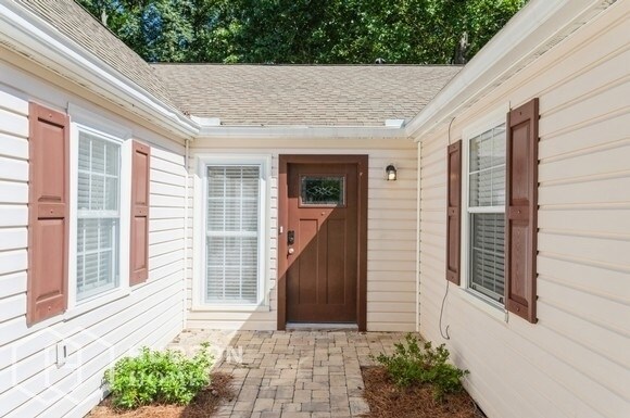 Building Photo - AVAILABLE NOW! - 1711 Colemans Landing, Wo...