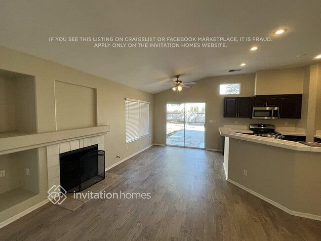 Foto del edificio - 42550 Blossom Dr