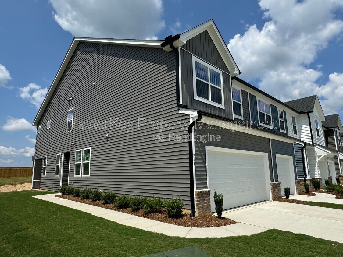 Foto principal - 1241 Bessie Ct