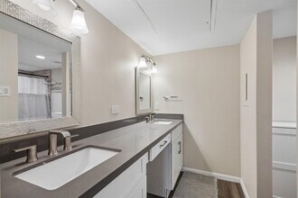 Building Photo - 1311 Antoine Dr