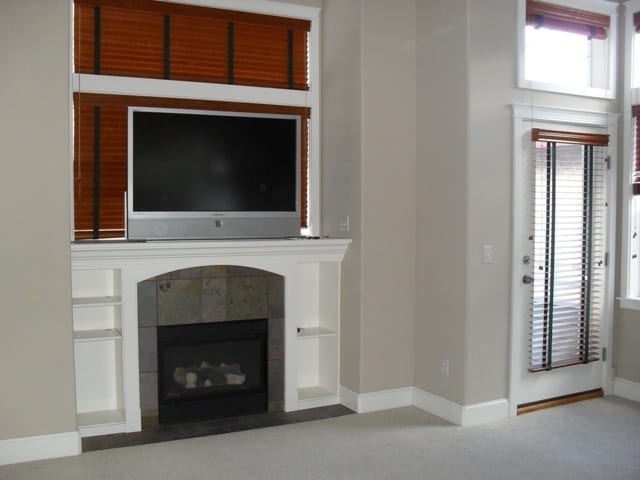 Building Photo - Gorgeous Capitol Hill Tri-level Townhome 3 Bedrooms with 3.25 Bathrooms