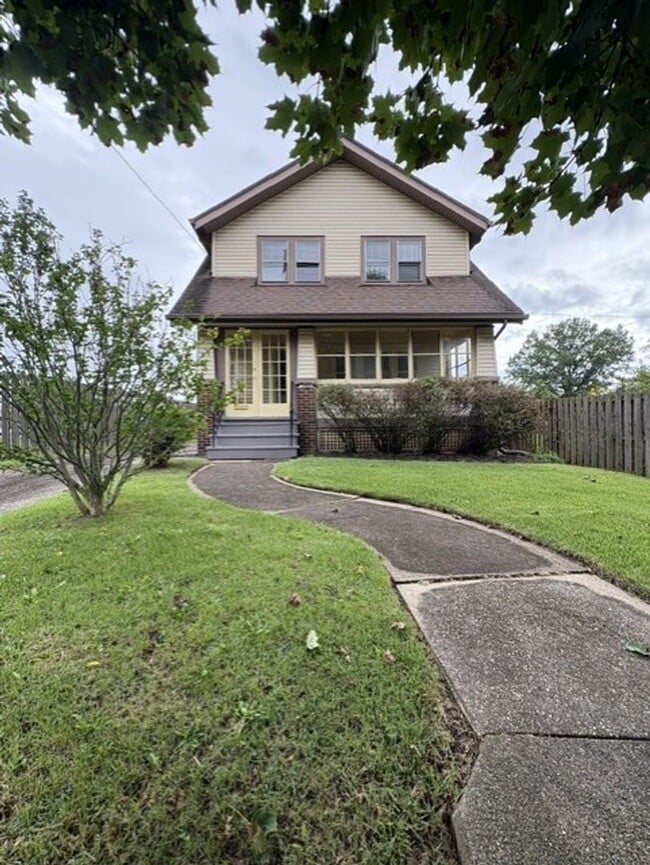 Building Photo - 761 Glendora Ave