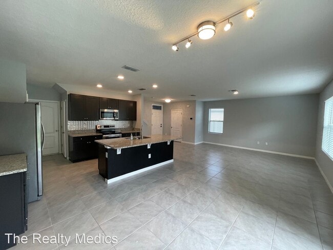 Building Photo - 4 br, 2.5 bath House - 3134 Timber Hawk Cir