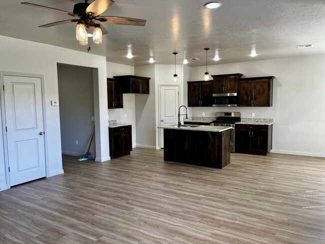Building Photo - 3676 E Antares Ln