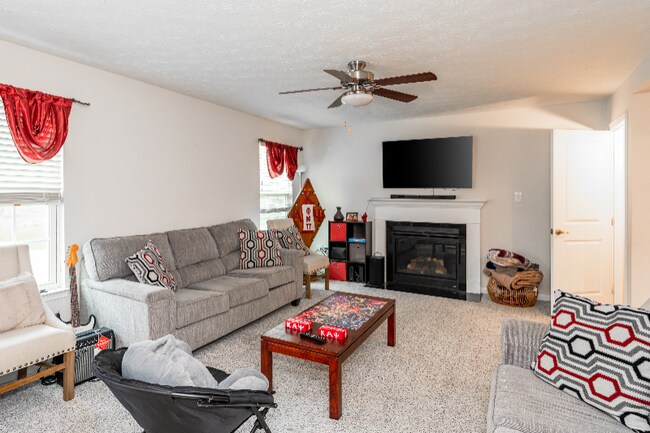 Building Photo - 105 Regatta Park Dr