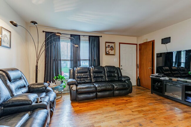 Foto del edificio - Ranch home in Champaign - Available 12/01/...