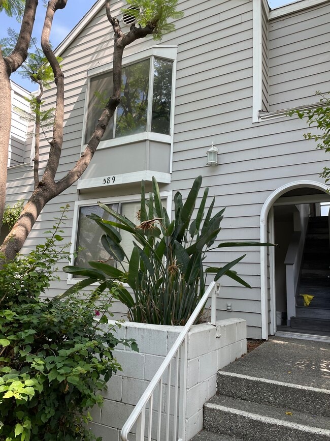 Photo - 589 N Garfield Ave (Pasadena, CA) Townhome