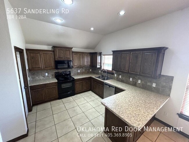 Foto del edificio - 5637 Sanderling Rd