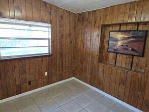 Building Photo - 3711 Roxane Blvd