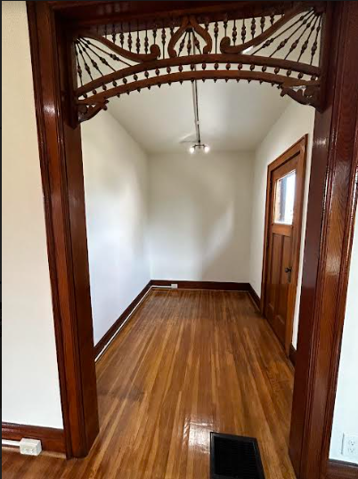 Building Photo - 23 Mariemont Ave
