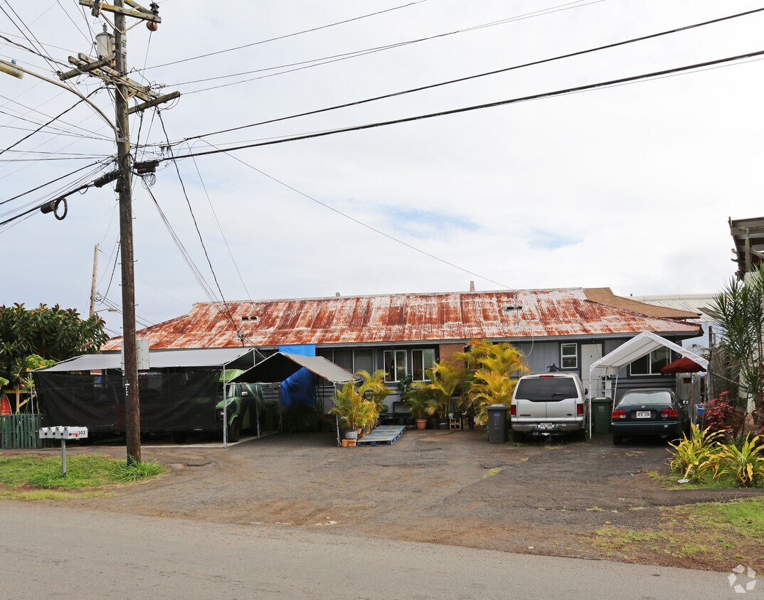 Primary Photo - 302 Palm St
