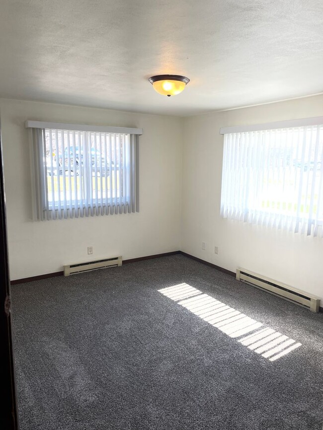 Foto del interior - Immaculate Updated 2 Bedroom with 1 Bath