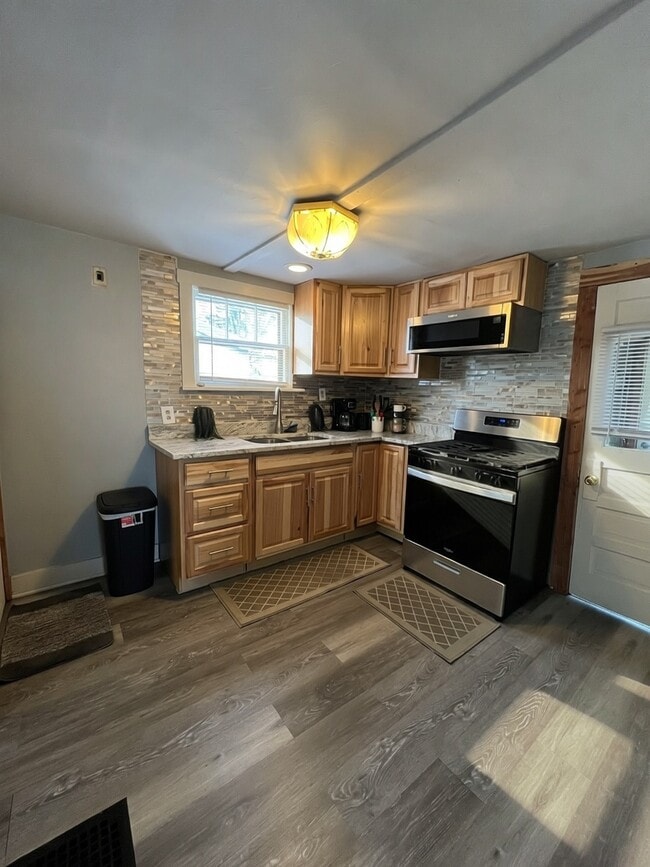 Foto del edificio - 300 N Madison St