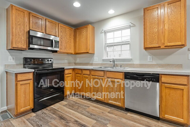 Building Photo - 9506 Whiteheart Dr