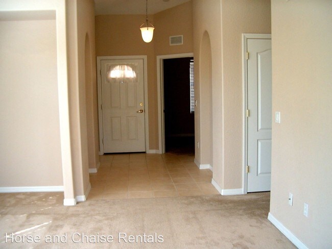Building Photo - 4215 Vicenza Dr