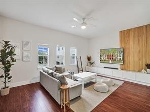 Foto del edificio - 700 SW 1st Ave