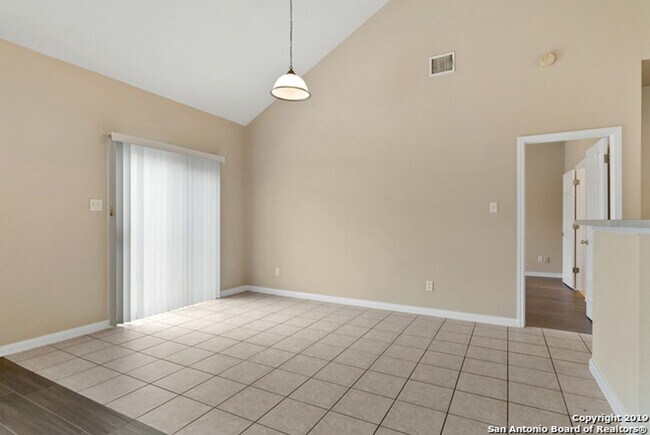 Foto del edificio - 25811 Copperas Ln