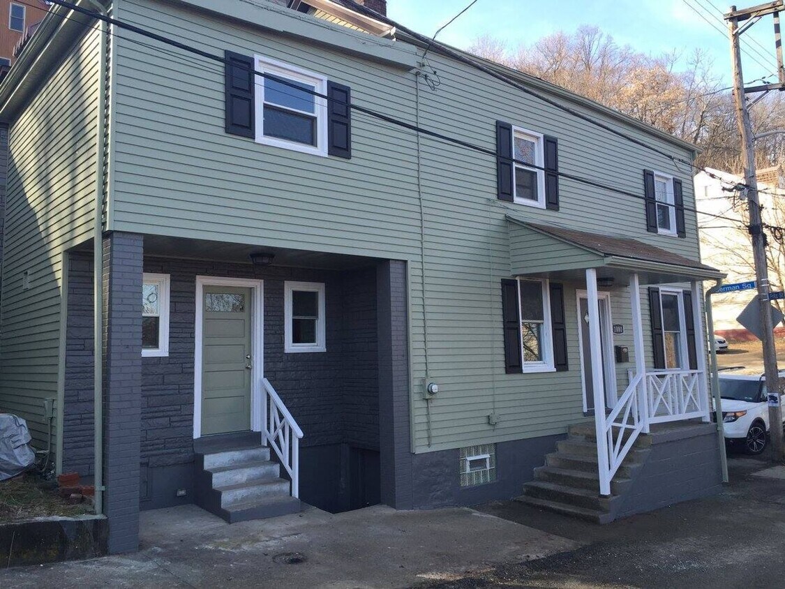 Foto principal - Beautiful South Side Renovation -- Convenience of the flats, peace and quiet of a dead end street!