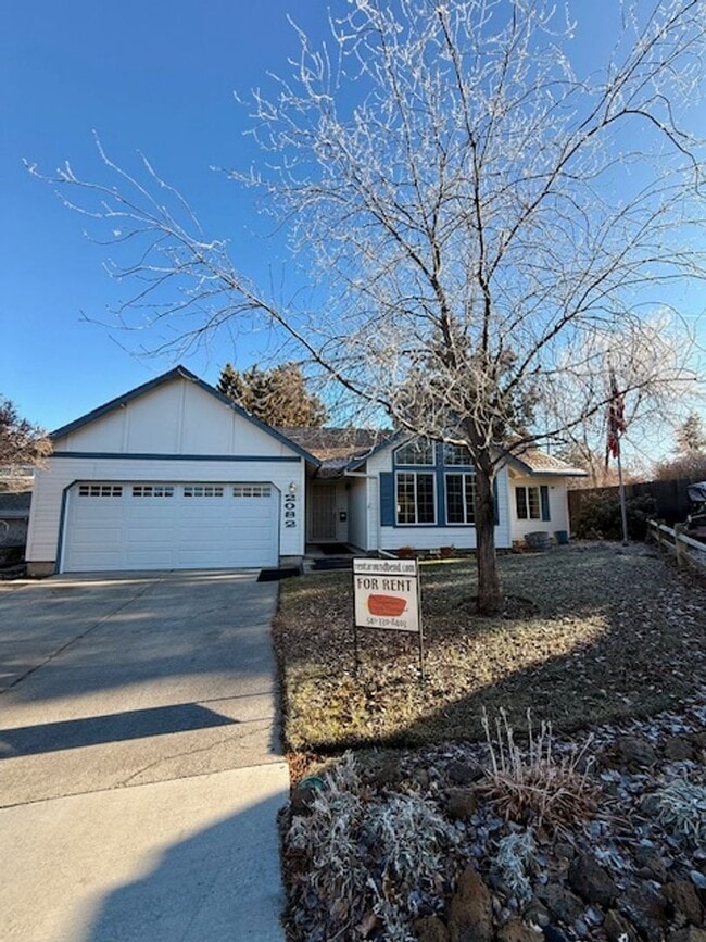 Building Photo - 2082 NE Veronica Ln