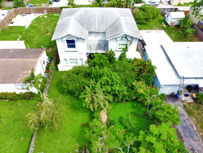Home - 2215 Liberty St