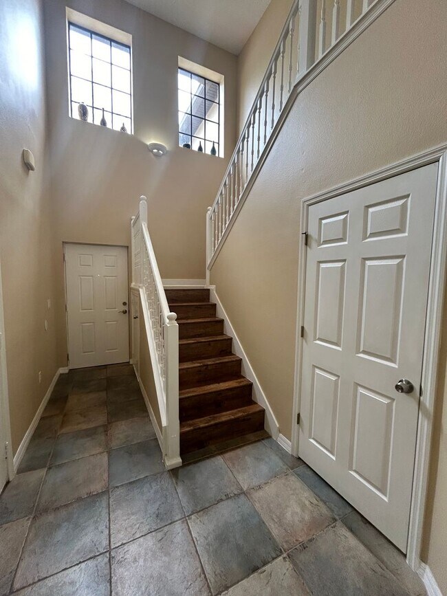 Foto del edificio - 2 Bedroom, 2.5 Bath Townhome in Tivoli Gar...