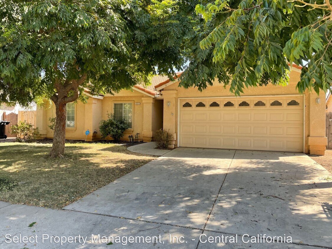 Primary Photo - 3 br, 2 bath House - 2721 4th St